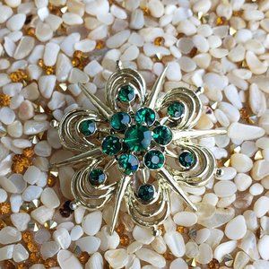Vintage Gold Tone Emerald Rhinestones Brooch